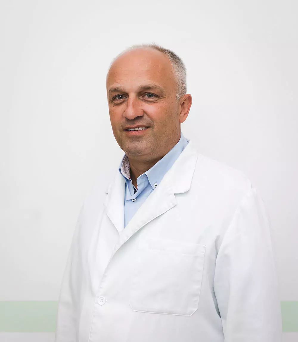Dr Aleksandar Simić